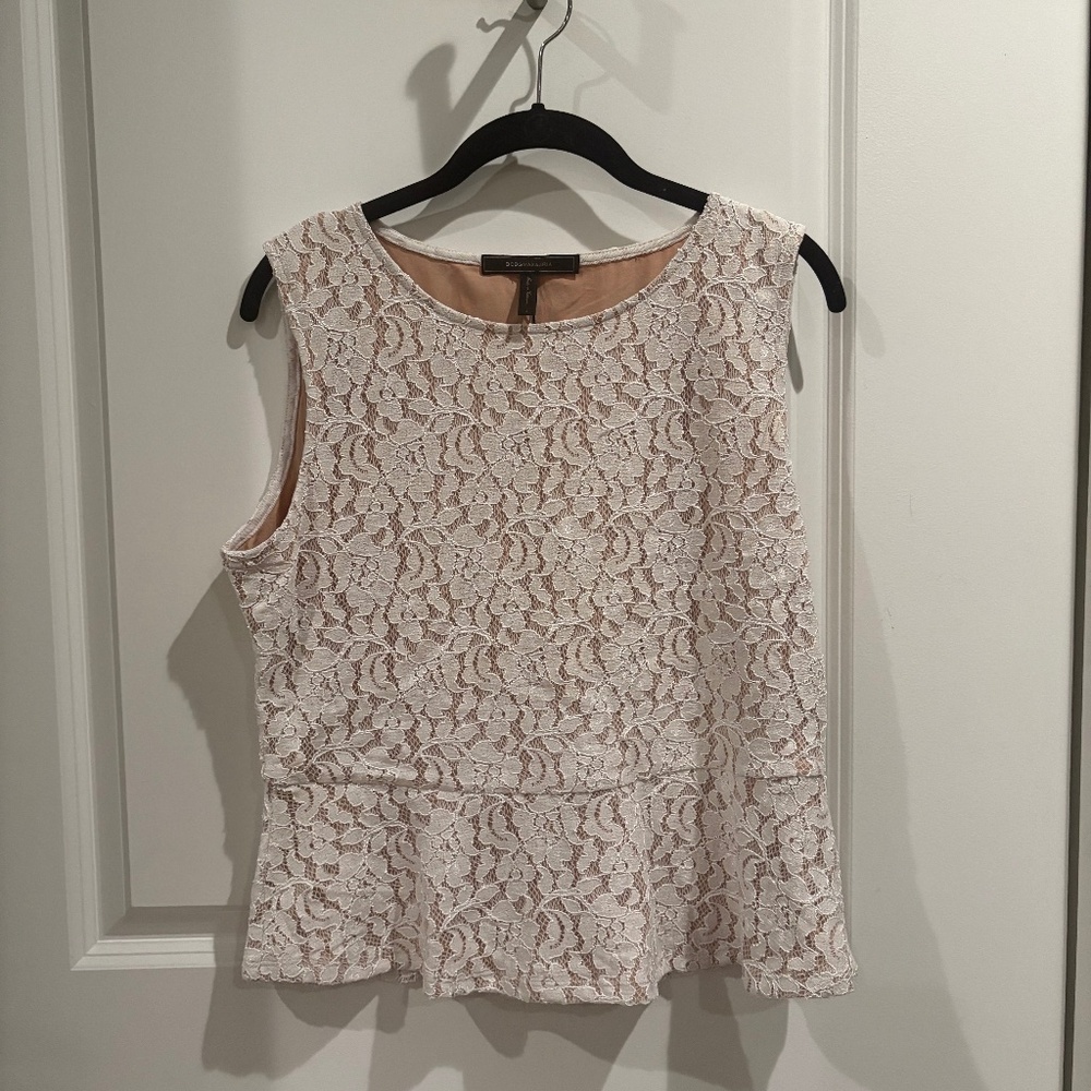 BCBGMAXAZRIA NWT White Lace/Nude Sleeveless Peplum Shirt